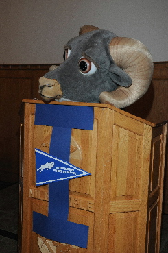 podium Ram